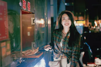At night in Jingzhou, Hubei, you must visit these local food streets—perfect for eating and strolling!