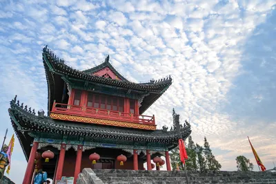 Golden Autumn and My Dream Back to the Three Kingdoms: Exploring Yesterday and Today of Jingzhou Ancient City