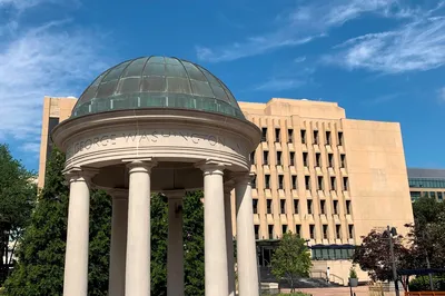 喬治 華盛頓大學  刻着名字的地磚  George Washington Univesity