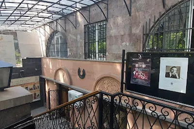Naregatsi Art Institute