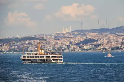 Mega Lüfer Yachts | Bosphorus Dinner Cruise İstanbul | Sunset & Daytime Tours