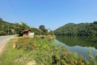 Cửa Khâu Lake