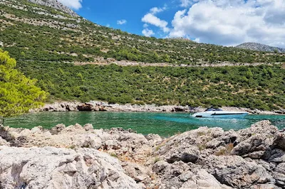 Sjekirica Beach