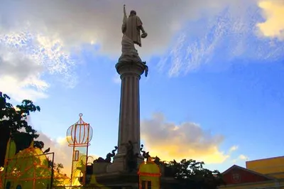 Plaza Colon