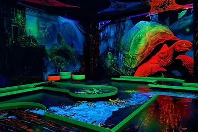 INDOOR MiniGolf