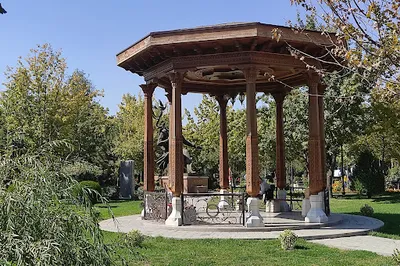 Adiblar xiyoboni