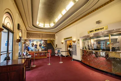 Cambridge Theatre