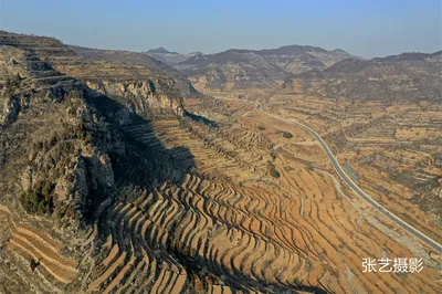 "The Village on Donkey's Back" Dry-farming Stone Terrace Fields in Wangjinzhuang, Hailed as the Second Great Wall