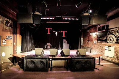 Tractor Tavern