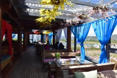 Meiquan Waterside Racecourse, Lijiang
