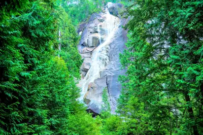 Shannon Falls Provincial Park