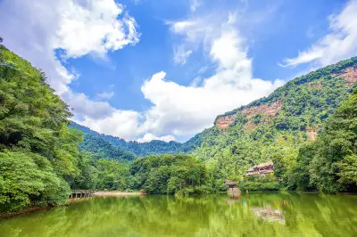 月城湖