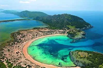 Voidokilia Beach