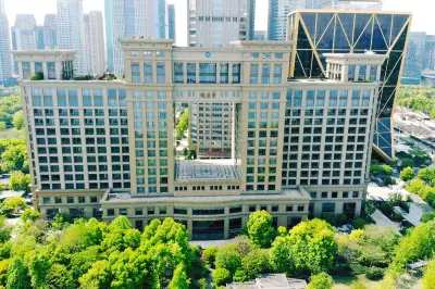 杭州钱塘江边，在泛海钓鱼台酒店，享受来自东方的最高中国礼遇