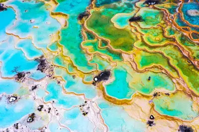 Five Coloured Pool