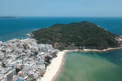 Queen's Bay