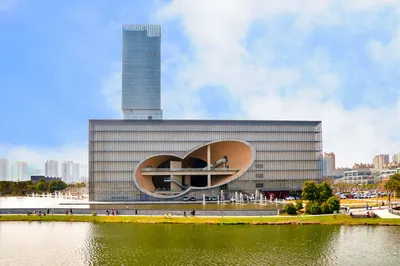 Free Visit to the Poly Grand Theatre