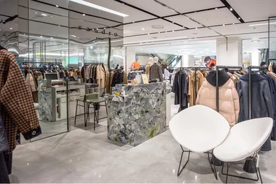 Year-End Shopping at Myeongdong Shinsegae Department Store: Which Brands Have the Biggest Discounts and Are They Worth It?