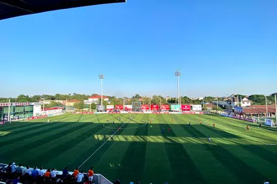 Lanexang Stadium - ສະໜາມລ້ານຊ້າງສະເຕດ້ຽມ
