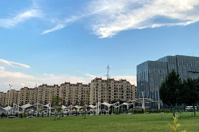 Hualing Park