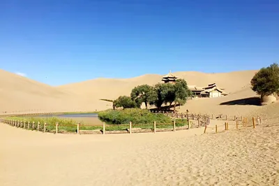 Crescent Moon Spring in Dunhuang: The Beautiful Eye of the Desert