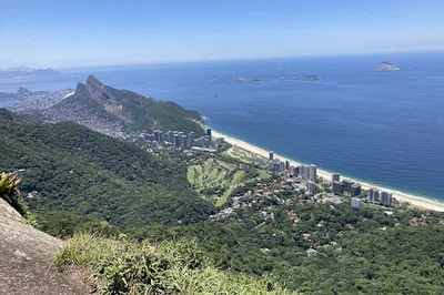 Hiking to Pedra Bonita