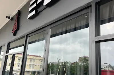 LEGACY E-SPORT ARENA