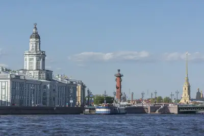 Step2SPb Saint Petersburg Boat tours with Audioguide in 7 languages