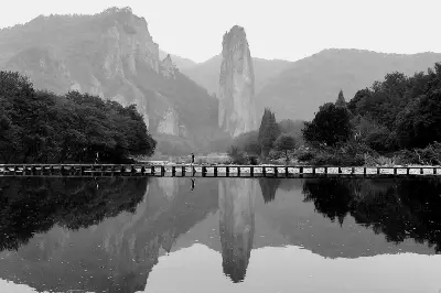 看看丽水的碧山青水
