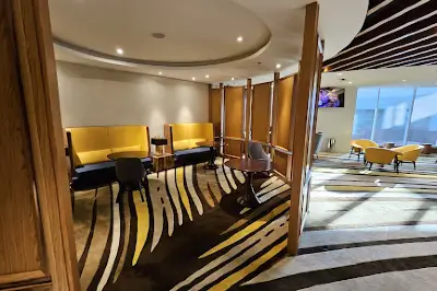 Plaza Premium Lounge (International Departures, Terminal 2)