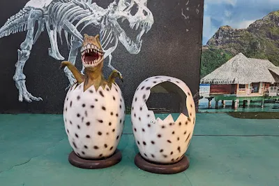 Dinosaur park and fun villa
