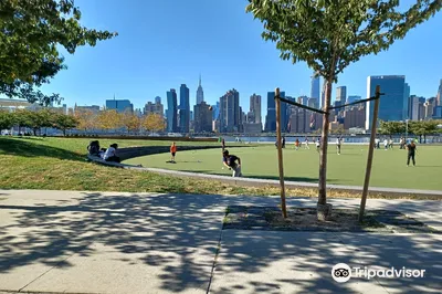 Hunter's Point South Park