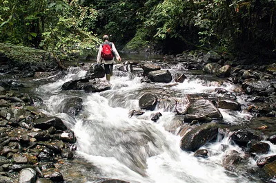 River Trekking in Hangzhou