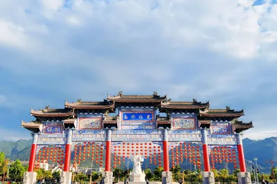 Dreams of Zhongnan, Sparkling Chang’an – A Summer Night Escape at Louguan Ecotourism Resort