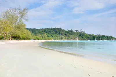 立咯海滩