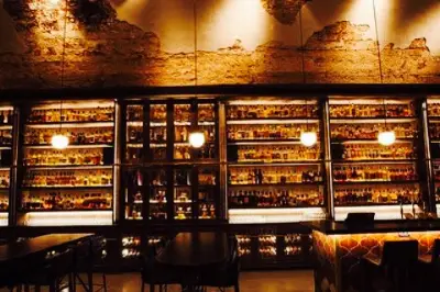 Whiskey Bar & Museum