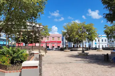 Plaza Pública de Aguada Cristóbal Colón