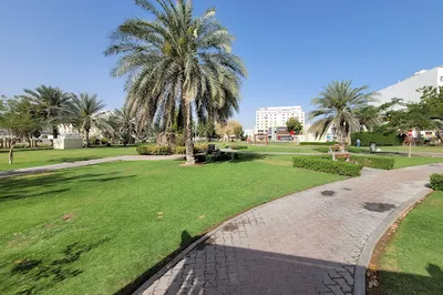 Al Khuwair Park