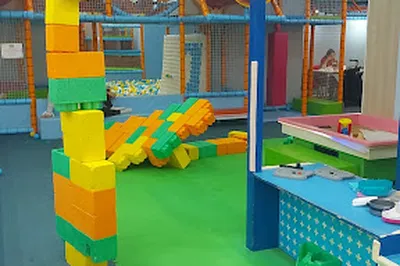 Timezone Vincom Metropolis