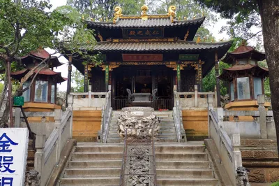 Southeast Yunnan: Boundless Scenery