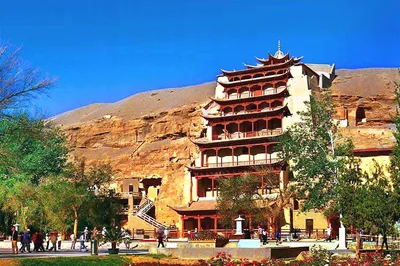 Dunhuang Dream Finally Realized: A Solo Journey of Pursuing Dreams