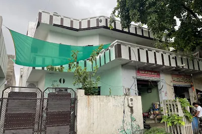 ROOMS FOR RENT