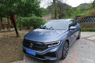 Driving My Car to Experience Yan'an's Cave Dwelling B&Bs