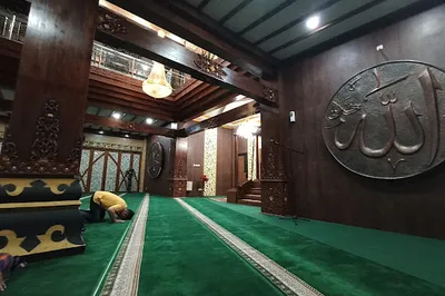 Noor Mosque Pakuningratan