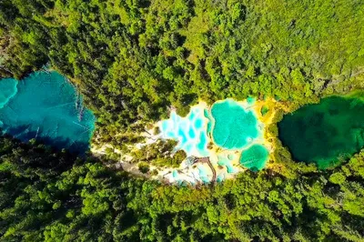 有一種仙境叫嫩恩桑措（神仙池）及通往這裡的沿途風景很美！