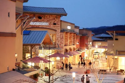 Travel Guide to Korea — How Are the Items at Korean Outlets?