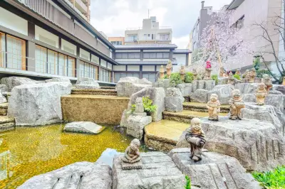 Chōhō-ji (Rokkaku-dō) Temple