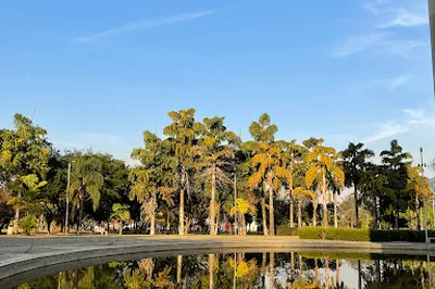 USP Clock Square