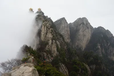 揹包獨行皖、魯、豫、陝。