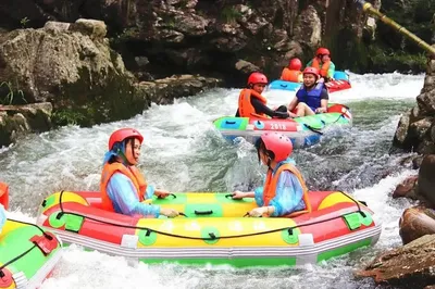 Ningde | Scorching! How to Endure the Heat? Exciting and Wild Rafting Spots in Ningde for a Cool Escape~ Let's Get Wet Together